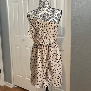 🍀 4 for $24: BCBG Generation one shoulder mini dress